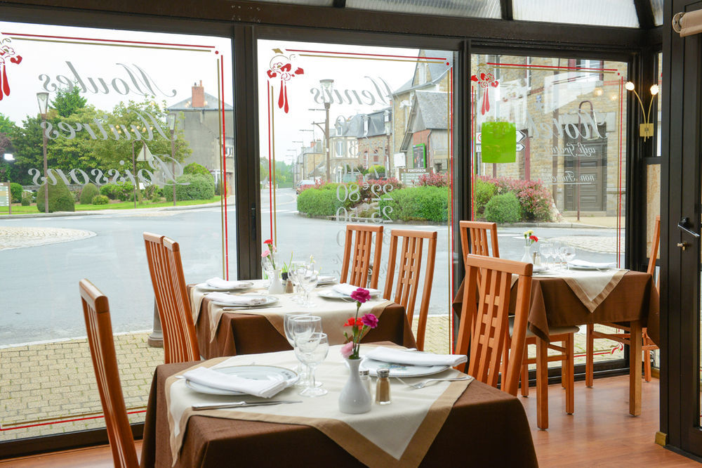 Logis Hotel Et Restaurant La Tour Brette ปงตอร์ซง ภายนอก รูปภาพ
